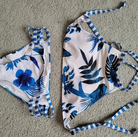 H&M Striped Blue White Tropical Triangle Top Padded Bra Bikini Set Womens Size M - Picture 12 of 12